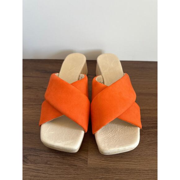 Sanctuary Lively Orange Leather Sandals Women’s size 7.5 bright Strappy, slip-on - Picture 2 of 9
